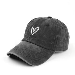 Gorra Unisex con Bordado de Corazón | Suave, Ligera y Estilo Vintage para Primavera-Verano